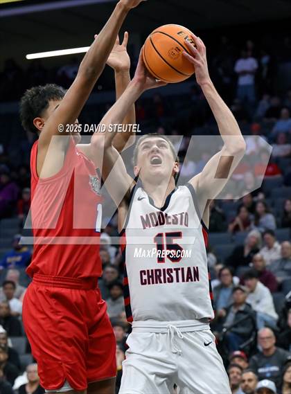 Thumbnail 2 in Folsom vs. Modesto Christian (CIF SJS D1 Final) photogallery.