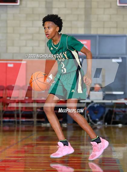 Thumbnail 1 in De La Salle vs. Long Beach Poly (Nike Extravaganza) photogallery.
