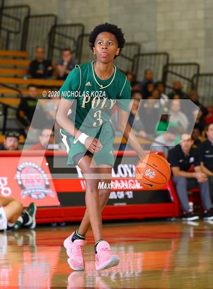 Thumbnail 3 in De La Salle vs. Long Beach Poly (Nike Extravaganza) photogallery.