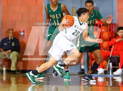 Thumbnail 2 in De La Salle vs. Long Beach Poly (Nike Extravaganza) photogallery.