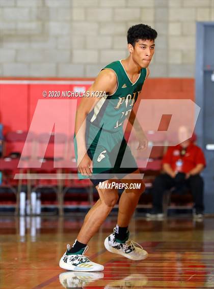 Thumbnail 1 in De La Salle vs. Long Beach Poly (Nike Extravaganza) photogallery.
