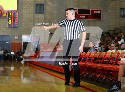 Thumbnail 3 in De La Salle vs. Long Beach Poly (Nike Extravaganza) photogallery.