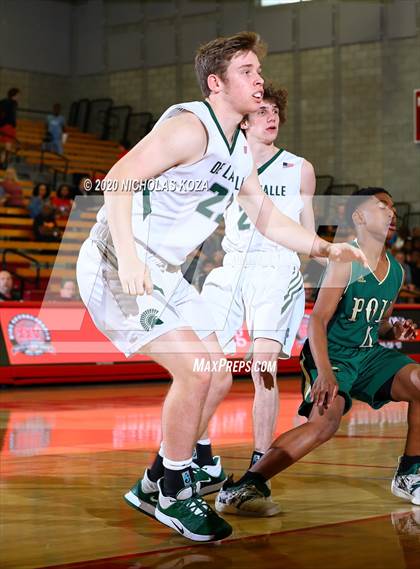 Thumbnail 2 in De La Salle vs. Long Beach Poly (Nike Extravaganza) photogallery.