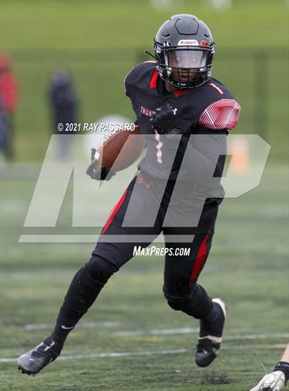 Thumbnail 3 in Bellport vs Half Hollow Hills East (Conference III Semi Finals) photogallery.