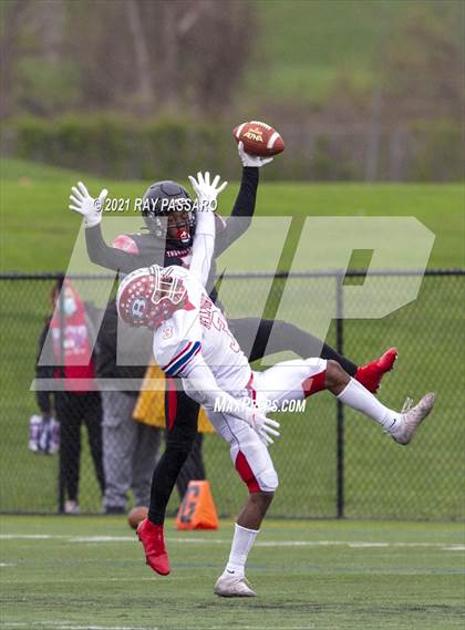 Thumbnail 1 in Bellport vs Half Hollow Hills East (Conference III Semi Finals) photogallery.