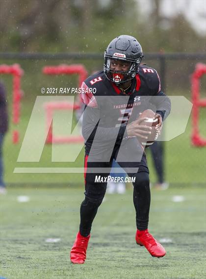 Thumbnail 3 in Bellport vs Half Hollow Hills East (Conference III Semi Finals) photogallery.