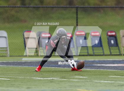 Thumbnail 3 in Bellport vs Half Hollow Hills East (Conference III Semi Finals) photogallery.