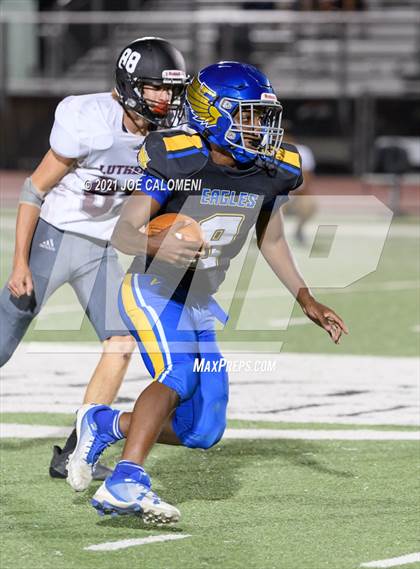 Thumbnail 3 in Lutheran vs The Christian School at Castle Hills photogallery.