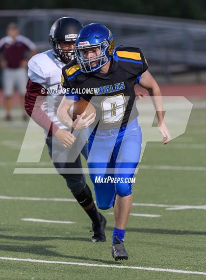 Thumbnail 3 in Lutheran vs The Christian School at Castle Hills photogallery.