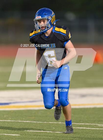 Thumbnail 3 in Lutheran vs The Christian School at Castle Hills photogallery.