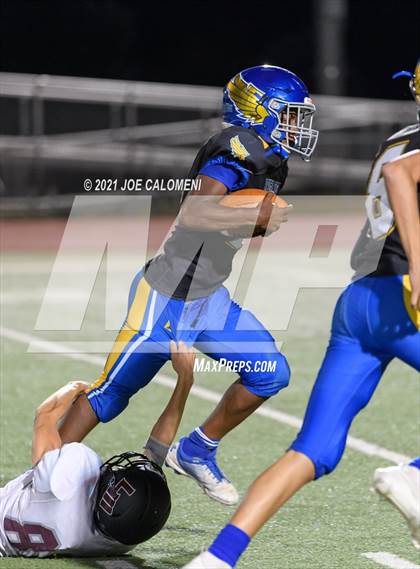 Thumbnail 3 in Lutheran vs The Christian School at Castle Hills photogallery.