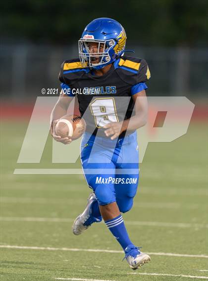 Thumbnail 2 in Lutheran vs The Christian School at Castle Hills photogallery.