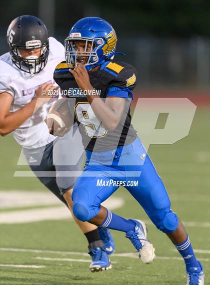 Thumbnail 2 in Lutheran vs The Christian School at Castle Hills photogallery.