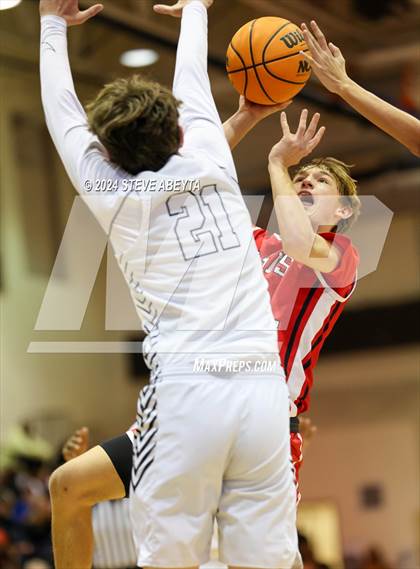 Thumbnail 3 in Regis Jesuit @ Grandview photogallery.