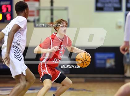 Thumbnail 1 in Regis Jesuit @ Grandview photogallery.