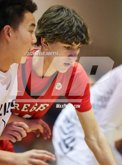 Thumbnail 1 in Regis Jesuit @ Grandview photogallery.