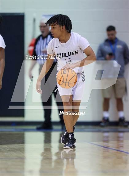 Thumbnail 2 in Regis Jesuit @ Grandview photogallery.