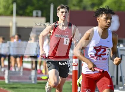 Thumbnail 2 in IHSAA Region 5 (3200 Meter Relay) photogallery.