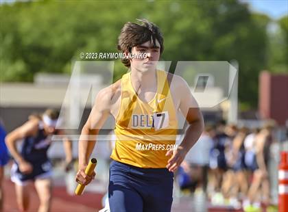 Thumbnail 1 in IHSAA Region 5 (3200 Meter Relay) photogallery.