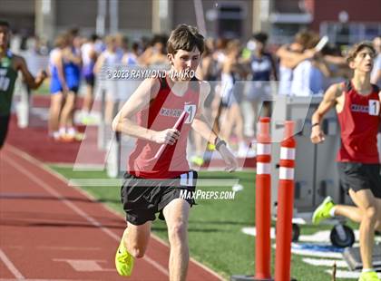 Thumbnail 2 in IHSAA Region 5 (3200 Meter Relay) photogallery.