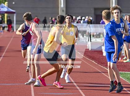 Thumbnail 3 in IHSAA Region 5 (3200 Meter Relay) photogallery.
