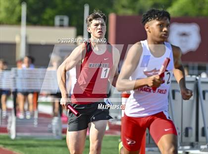 Thumbnail 1 in IHSAA Region 5 (3200 Meter Relay) photogallery.