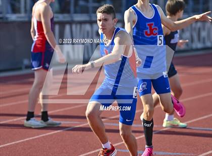 Thumbnail 3 in IHSAA Region 5 (3200 Meter Relay) photogallery.