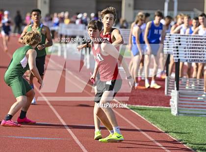 Thumbnail 1 in IHSAA Region 5 (3200 Meter Relay) photogallery.