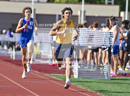 Thumbnail 1 in IHSAA Region 5 (3200 Meter Relay) photogallery.