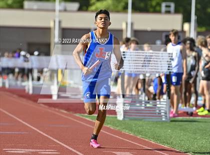 Thumbnail 3 in IHSAA Region 5 (3200 Meter Relay) photogallery.