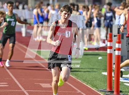 Thumbnail 3 in IHSAA Region 5 (3200 Meter Relay) photogallery.