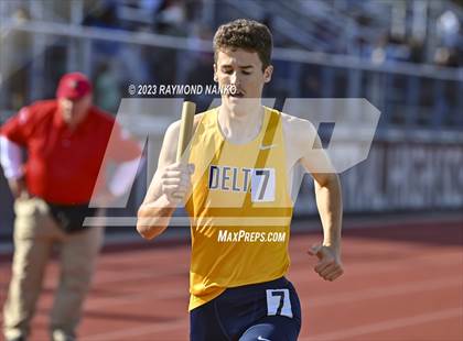 Thumbnail 2 in IHSAA Region 5 (3200 Meter Relay) photogallery.