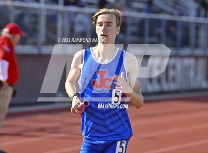 Thumbnail 3 in IHSAA Region 5 (3200 Meter Relay) photogallery.