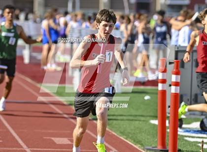 Thumbnail 1 in IHSAA Region 5 (3200 Meter Relay) photogallery.