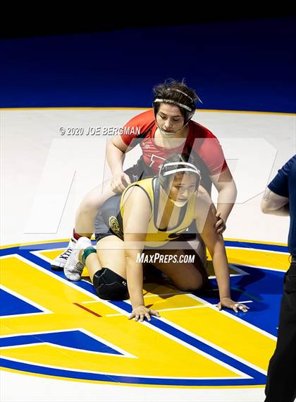 Thumbnail 2 in CIF Championships  photogallery.