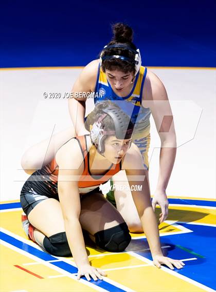 Thumbnail 3 in CIF Championships  photogallery.