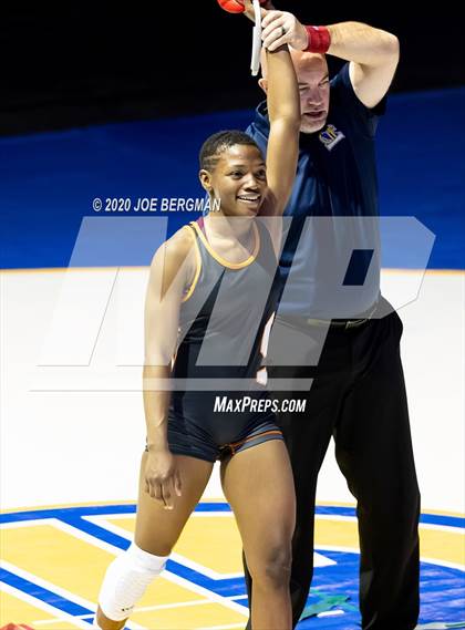 Thumbnail 1 in CIF Championships  photogallery.