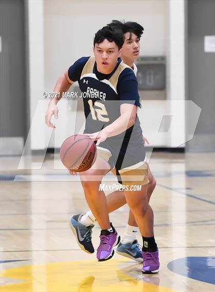 Thumbnail 3 in Phoenix Country Day vs. Parker (PCDS Desert Classic - Championship) photogallery.