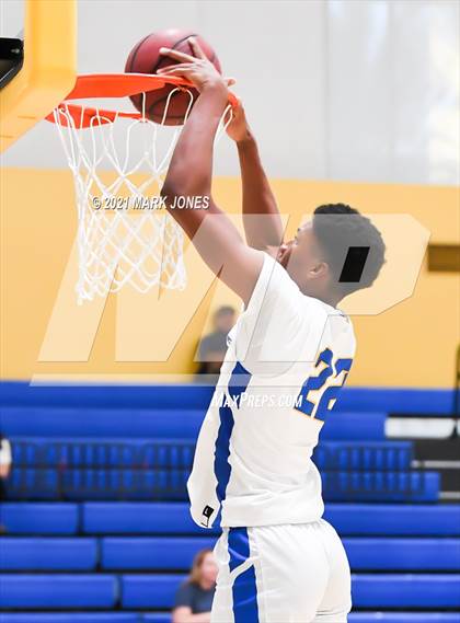 Thumbnail 3 in Phoenix Country Day vs. Parker (PCDS Desert Classic - Championship) photogallery.