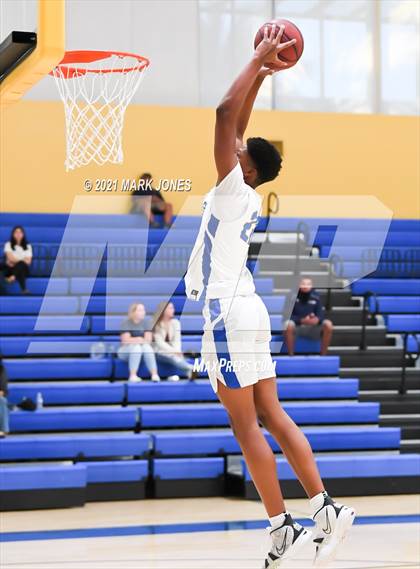 Thumbnail 3 in Phoenix Country Day vs. Parker (PCDS Desert Classic - Championship) photogallery.