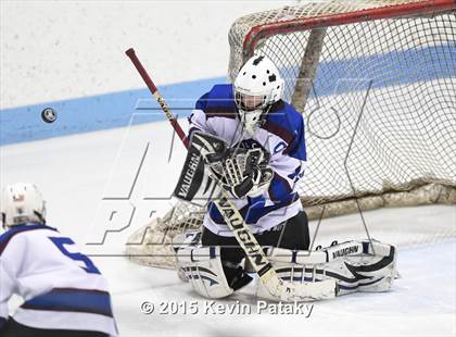 Thumbnail 2 in Branford vs. Suffield/Granby/Windsor Locks (CIAC D2 Semifinal) photogallery.