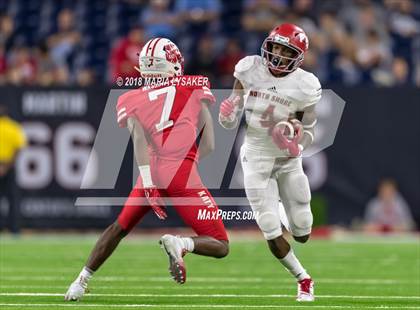 Thumbnail 2 in Katy vs North Shore Region (UIL 6A Regional Playoff) photogallery.