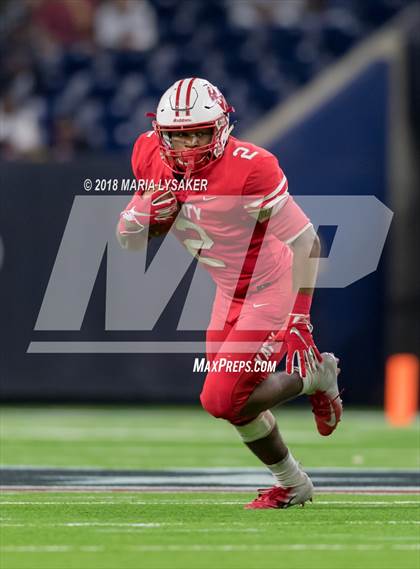 Thumbnail 2 in Katy vs North Shore Region (UIL 6A Regional Playoff) photogallery.