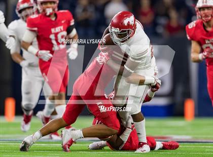 Thumbnail 2 in Katy vs North Shore Region (UIL 6A Regional Playoff) photogallery.