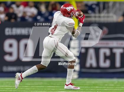 Thumbnail 2 in Katy vs North Shore Region (UIL 6A Regional Playoff) photogallery.