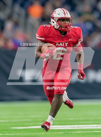 Thumbnail 2 in Katy vs North Shore Region (UIL 6A Regional Playoff) photogallery.