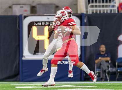 Thumbnail 3 in Katy vs North Shore Region (UIL 6A Regional Playoff) photogallery.