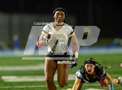 Thumbnail 1 in Ventura @ Corona del Mar photogallery.