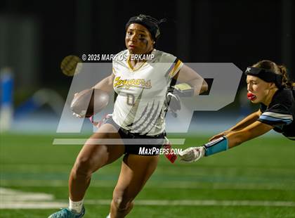 Thumbnail 2 in Ventura @ Corona del Mar photogallery.