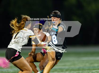 Thumbnail 3 in Ventura @ Corona del Mar photogallery.